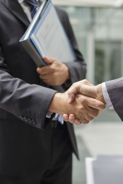 Medium firm handshake gettyimages 521811101 58db29763df78c5162605f22